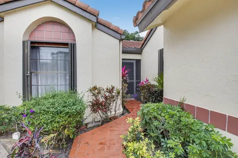 5782 Brook Bound Lane Boynton Beach FL 33437
