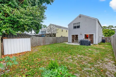 5812 Thisledown Court West Palm Beach FL 33415