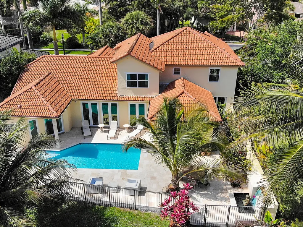 10900 Haydn Drive Boca Raton FL 33498