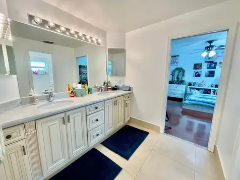 10900 Haydn Drive Boca Raton FL 33498