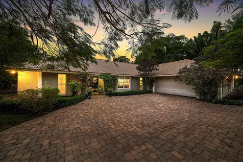 416 S Country Club Drive Atlantis FL 33462