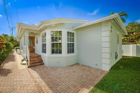 495 Zephyr Way Juno Beach FL 33408