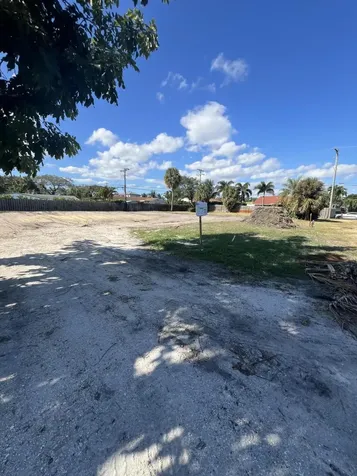 2623 SW 5th Street Boynton Beach FL 33435