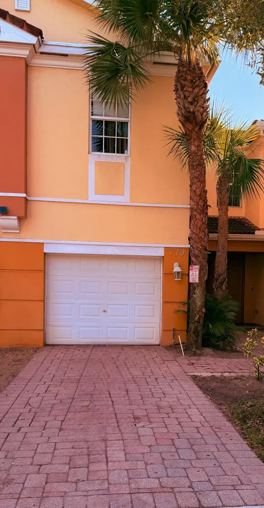 779 Pipers Cay Drive West Palm Beach FL 33415