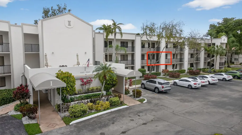 10837 W Clairmont Circle Tamarac FL 33321
