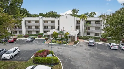 10837 W Clairmont Circle Tamarac FL 33321