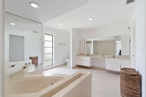 516 Muirfield Drive Atlantis FL 33462