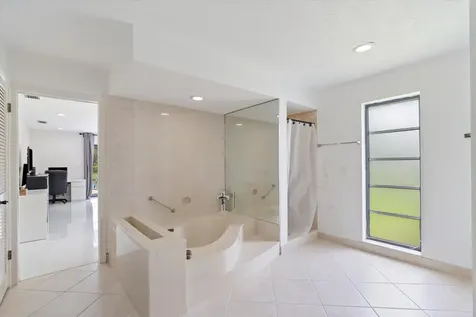 516 Muirfield Drive Atlantis FL 33462