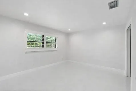 516 Muirfield Drive Atlantis FL 33462