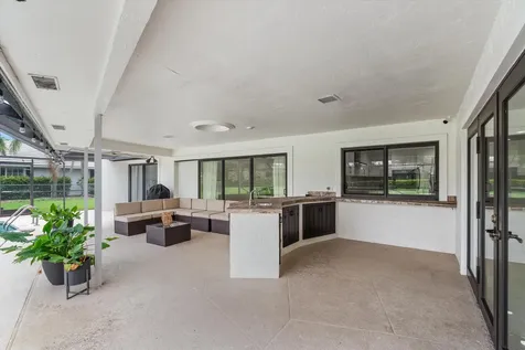 516 Muirfield Drive Atlantis FL 33462