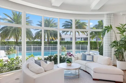 3700 Ne 24th Avenue Lighthouse Point FL 33064