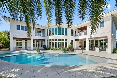 3700 Ne 24th Avenue Lighthouse Point FL 33064