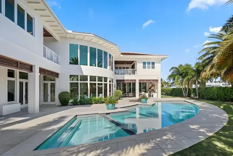 3700 Ne 24th Avenue Lighthouse Point FL 33064