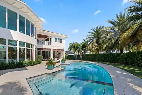 3700 Ne 24th Avenue Lighthouse Point FL 33064