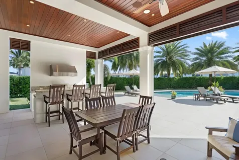 3700 Ne 24th Avenue Lighthouse Point FL 33064