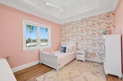 3700 Ne 24th Avenue Lighthouse Point FL 33064