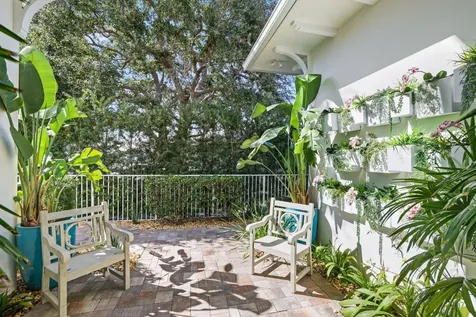 3700 Ne 24th Avenue Lighthouse Point FL 33064