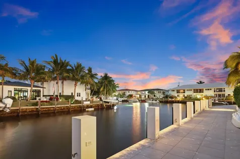 3700 Ne 24th Avenue Lighthouse Point FL 33064