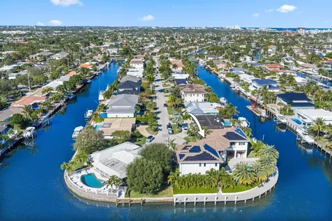 3700 Ne 24th Avenue Lighthouse Point FL 33064