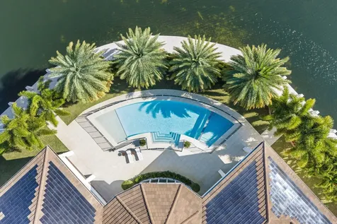 3700 Ne 24th Avenue Lighthouse Point FL 33064