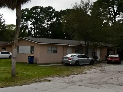902 S 15th S Street Fort Pierce FL 34950