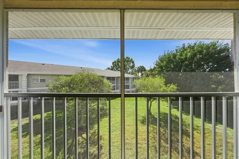 1536 Se Royal Green Circle Port Saint Lucie FL 34952