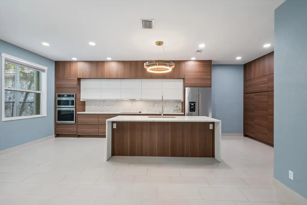 1222 Rose Gate Boulevard Riviera Beach FL 33404