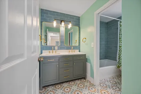 1222 Rose Gate Boulevard Riviera Beach FL 33404
