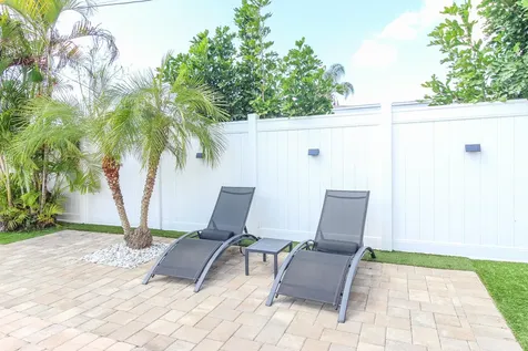 1283 Wynnewood Drive Drive West Palm Beach FL 33417