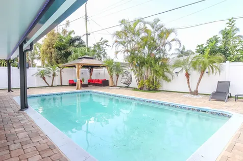 1283 Wynnewood Drive Drive West Palm Beach FL 33417