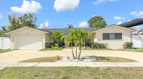 1283 Wynnewood Drive Drive West Palm Beach FL 33417