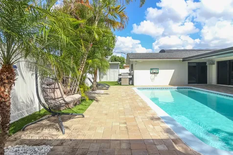 1283 Wynnewood Drive Drive West Palm Beach FL 33417