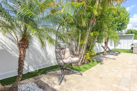 1283 Wynnewood Drive Drive West Palm Beach FL 33417