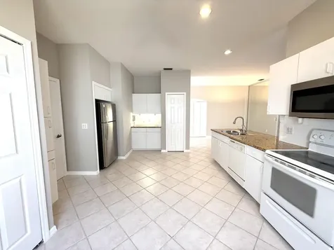 988 Nw Tuscany Drive Port Saint Lucie FL 34986