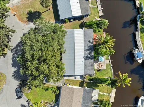 2446/2456 SW Hideaway Stuart FL 34994