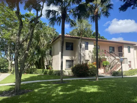 21506 Juego Circle Boca Raton FL 33433