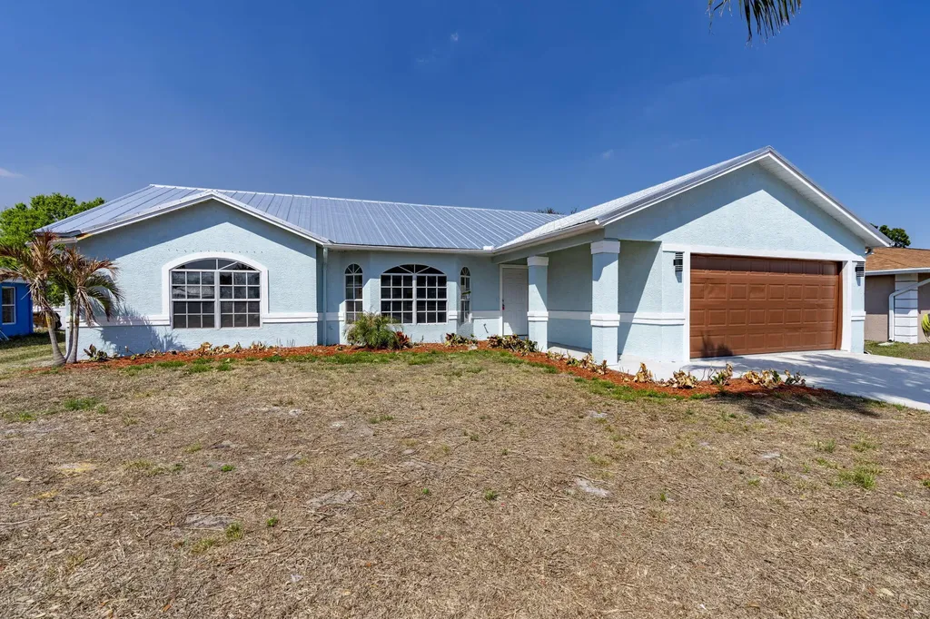 125 Ne Jettie Terrace Port Saint Lucie FL 34983