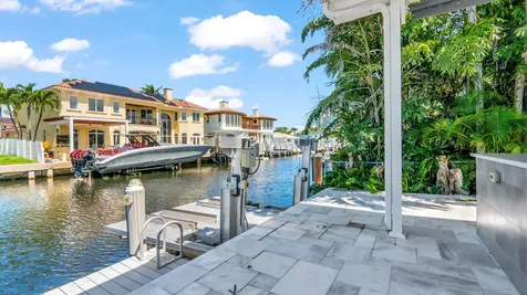 831 Dover Street Boca Raton FL 33487