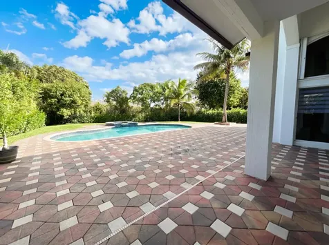 321 Sw 159th Drive Pembroke Pines FL 33027