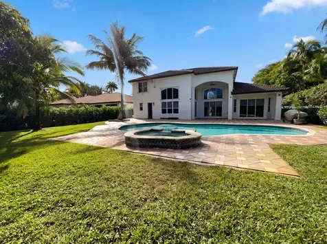 321 Sw 159th Drive Pembroke Pines FL 33027