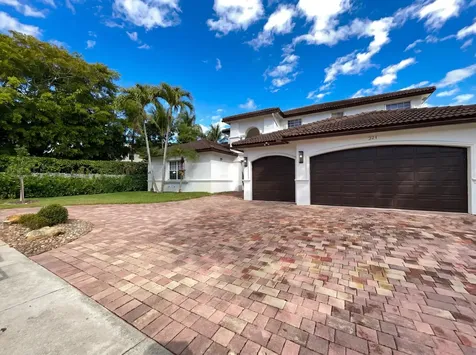 321 Sw 159th Drive Pembroke Pines FL 33027