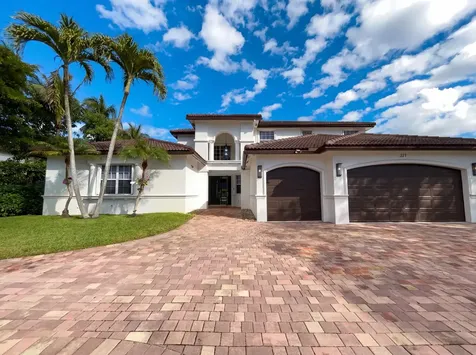321 Sw 159th Drive Pembroke Pines FL 33027