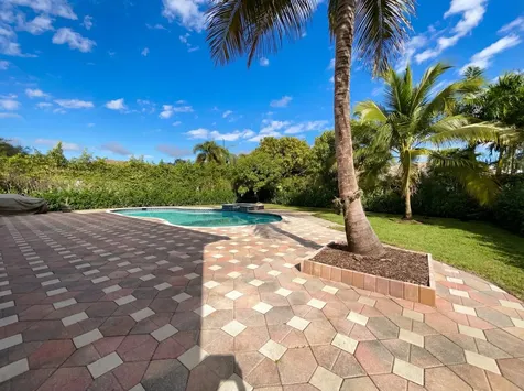 321 Sw 159th Drive Pembroke Pines FL 33027