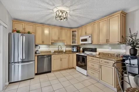5612 Se Riverboat Drive Stuart FL 34997