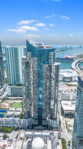 851 Ne 1st Avenue Miami FL 33132