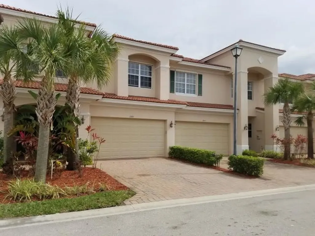 2887 Sw Cedar Dunes Drive Port Saint Lucie FL 34953
