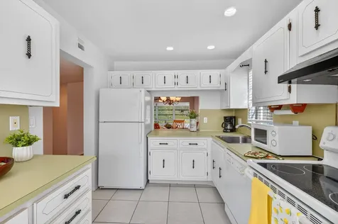 8351 Sands Point Boulevard Tamarac FL 33321