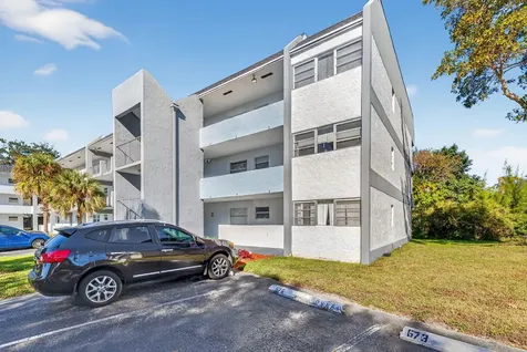 8351 Sands Point Boulevard Tamarac FL 33321