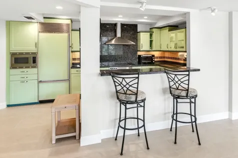 140 Se 5th Avenue Boca Raton FL 33432
