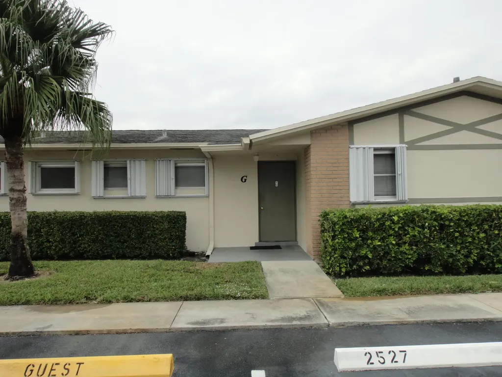2527 W Emory Drive West Palm Beach FL 33415